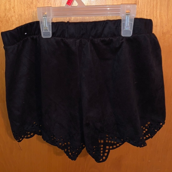 shorts - Picture 4 of 4